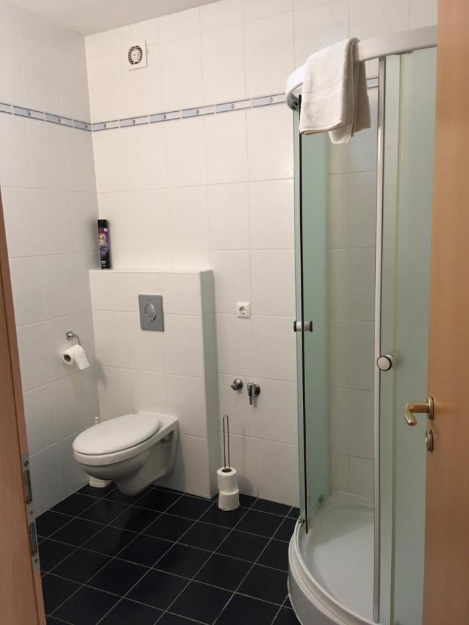 Foter Panzio Hotell Baja Exteriör bild