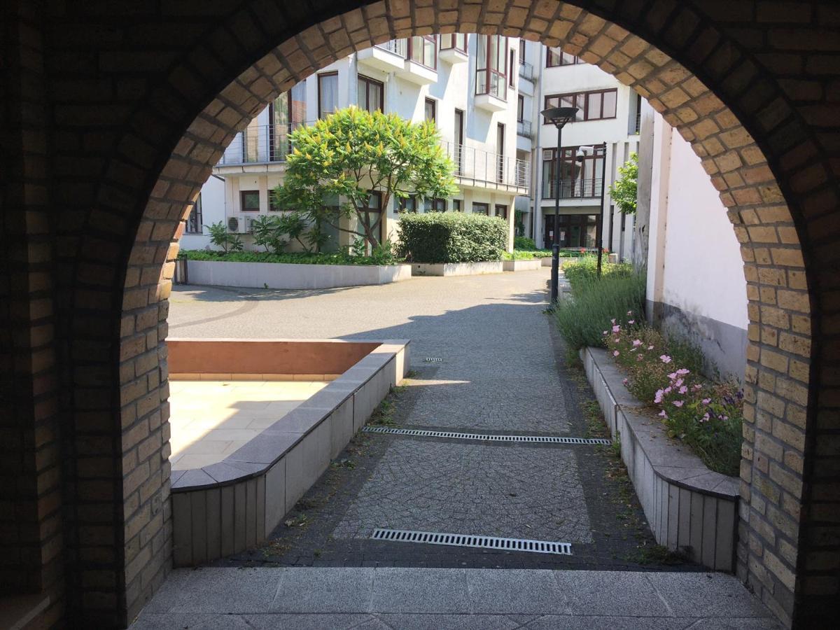 Foter Panzio Hotell Baja Exteriör bild