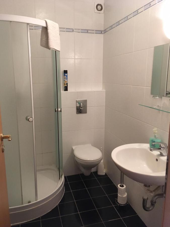 Foter Panzio Hotell Baja Exteriör bild