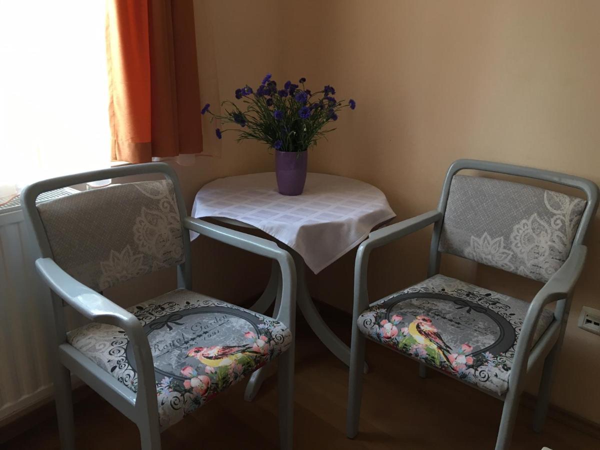 Foter Panzio Hotell Baja Exteriör bild