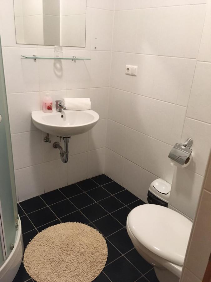 Foter Panzio Hotell Baja Exteriör bild